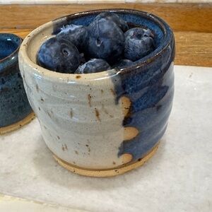Artisan Signed Ceramic Pottery Berry Bowl